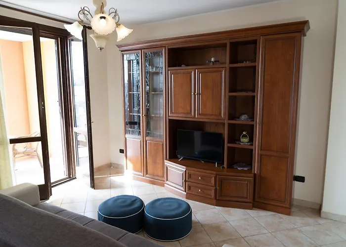 Elle Dimore By Cda דירה לצ'ה